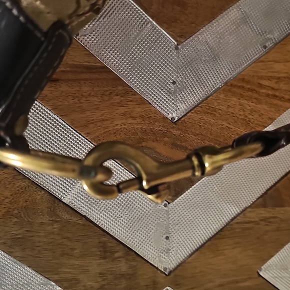 Coach Soho Crossbody 2006 10402 - Picture 2 of 13